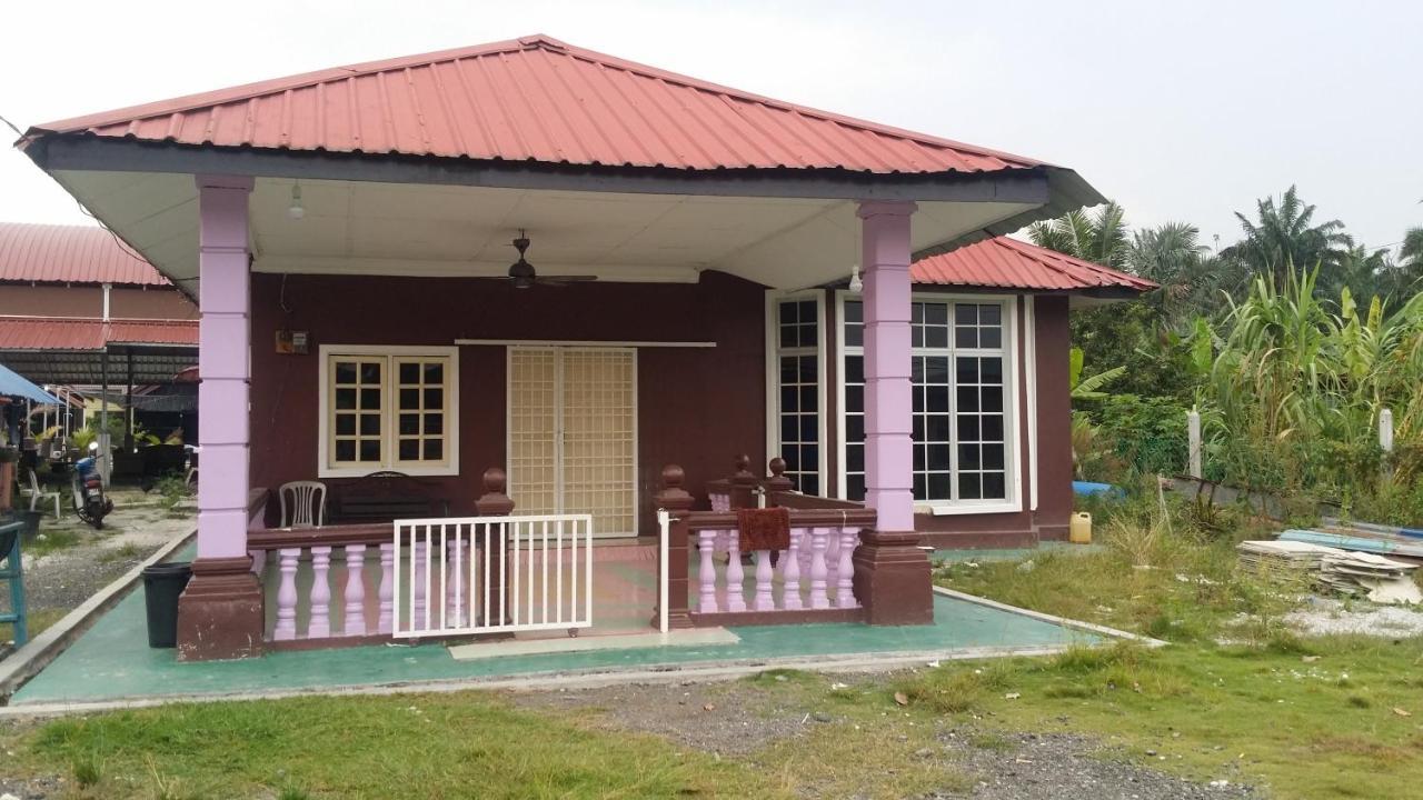 De Sabil Homestay Teluk Panglima Garang Exteriör bild