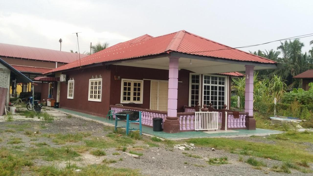 De Sabil Homestay Teluk Panglima Garang Exteriör bild